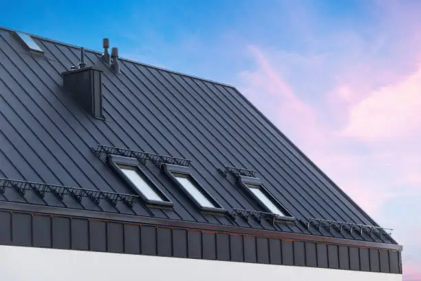 Is a Metal Roof Better Than Shingles in Florida?